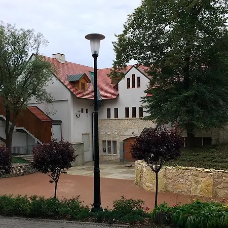 Vinnica 3*